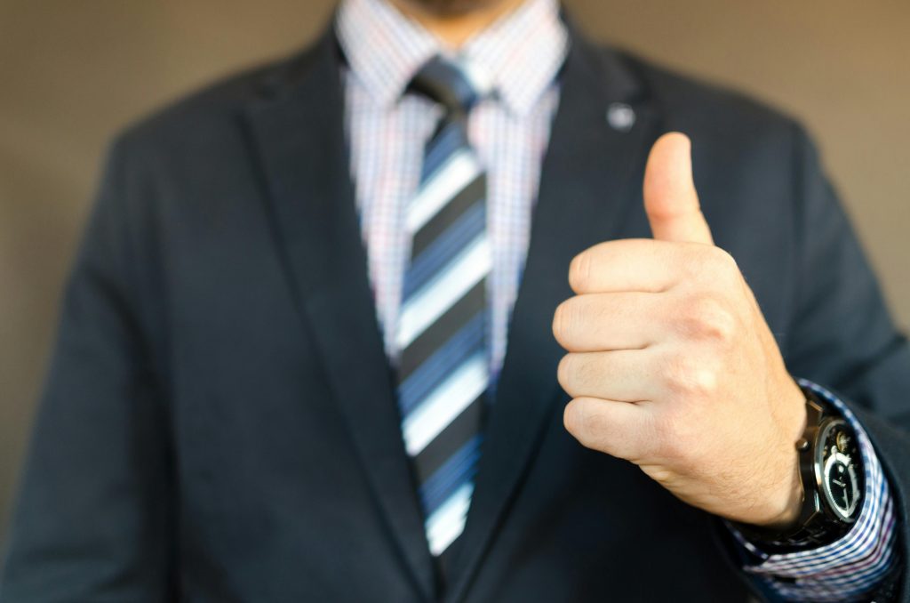 Clause d’exclusivité ou non-exclusivité avec un cabinet de recrutement : comment choisir ?